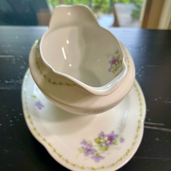 LIMOGES FRANCE, GRAVY BOWL WITH ATTACHED UNDERPLATE. - Picture 6 of 9